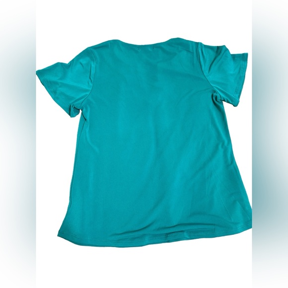 Classy green top - Picture 3 of 3